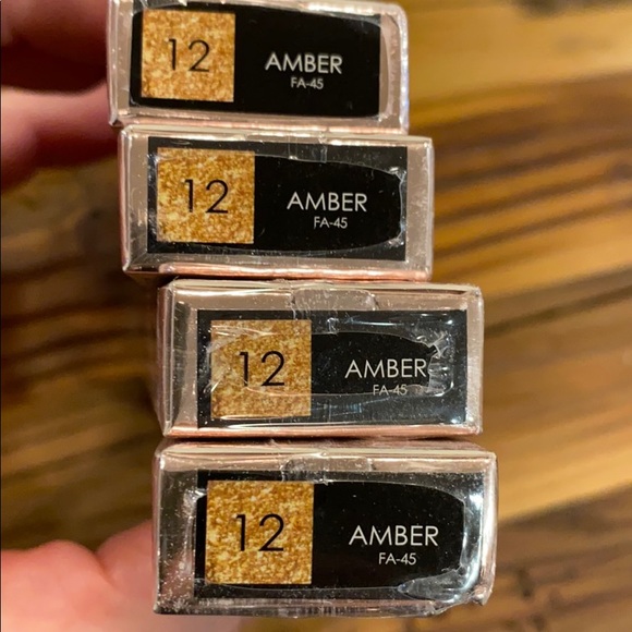 ⭐️3 for $30 SALE⭐️ Metallic Luxe Lipstick in AMBER - Picture 8 of 10